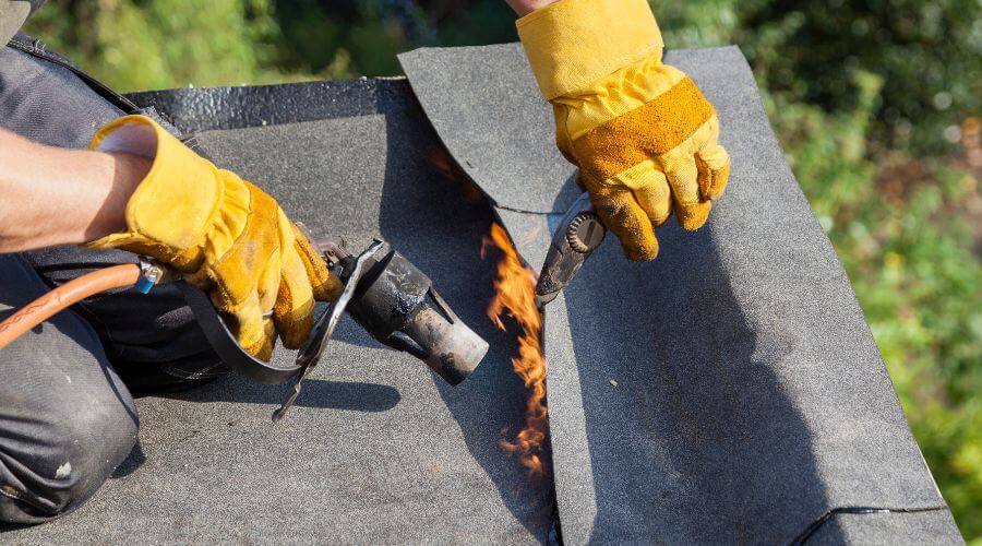 Professional flood damage restoration services in Tumbling Shoals, AR